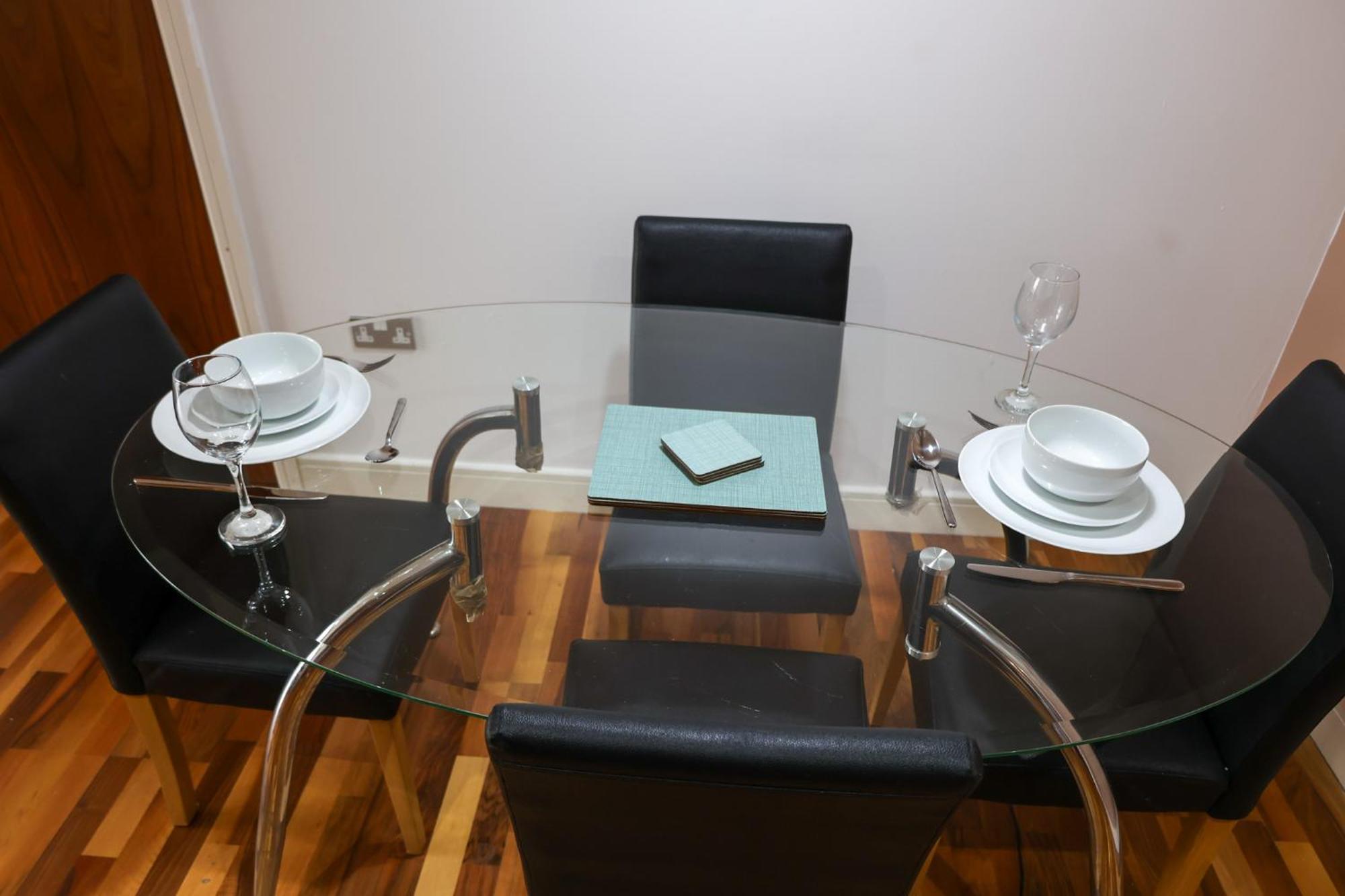 Centrally Located 1Br Apt Near Edg Cricket, University Of Bham, Priory Hospital & Cannon Hill Park 버밍엄 외부 사진